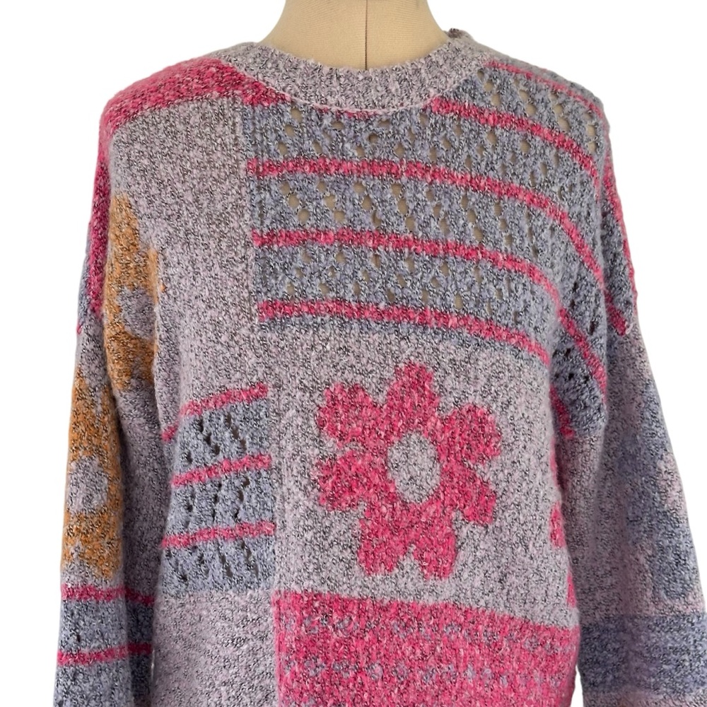 Moon & Madison Y2K flower sweater